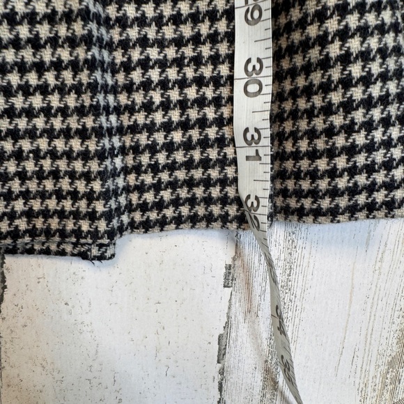 Orvis Vintage Wool Wrap Skirt Fringe Pleated Wool Size 6 Black White - Picture 10 of 11